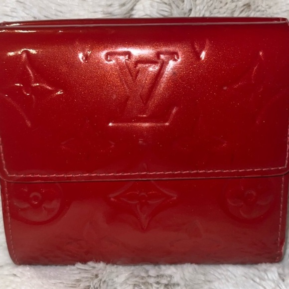 Valentines Day Special Red Louis Vuitton Wallet - Picture 9 of 12